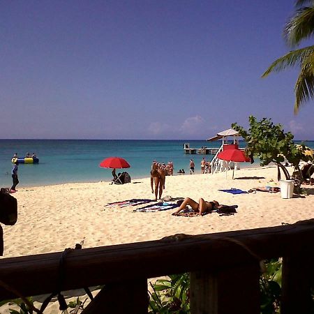 Ocean View Montego Bay Apartment מראה חיצוני תמונה